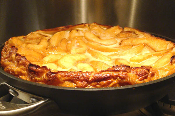 German Apple Pancake - I Heart Eating