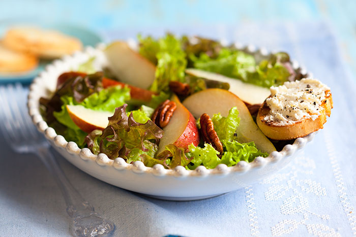 Pear and Walnut Salad