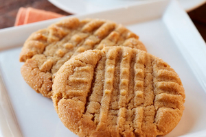 Super Easy Peanut Butter Cookies